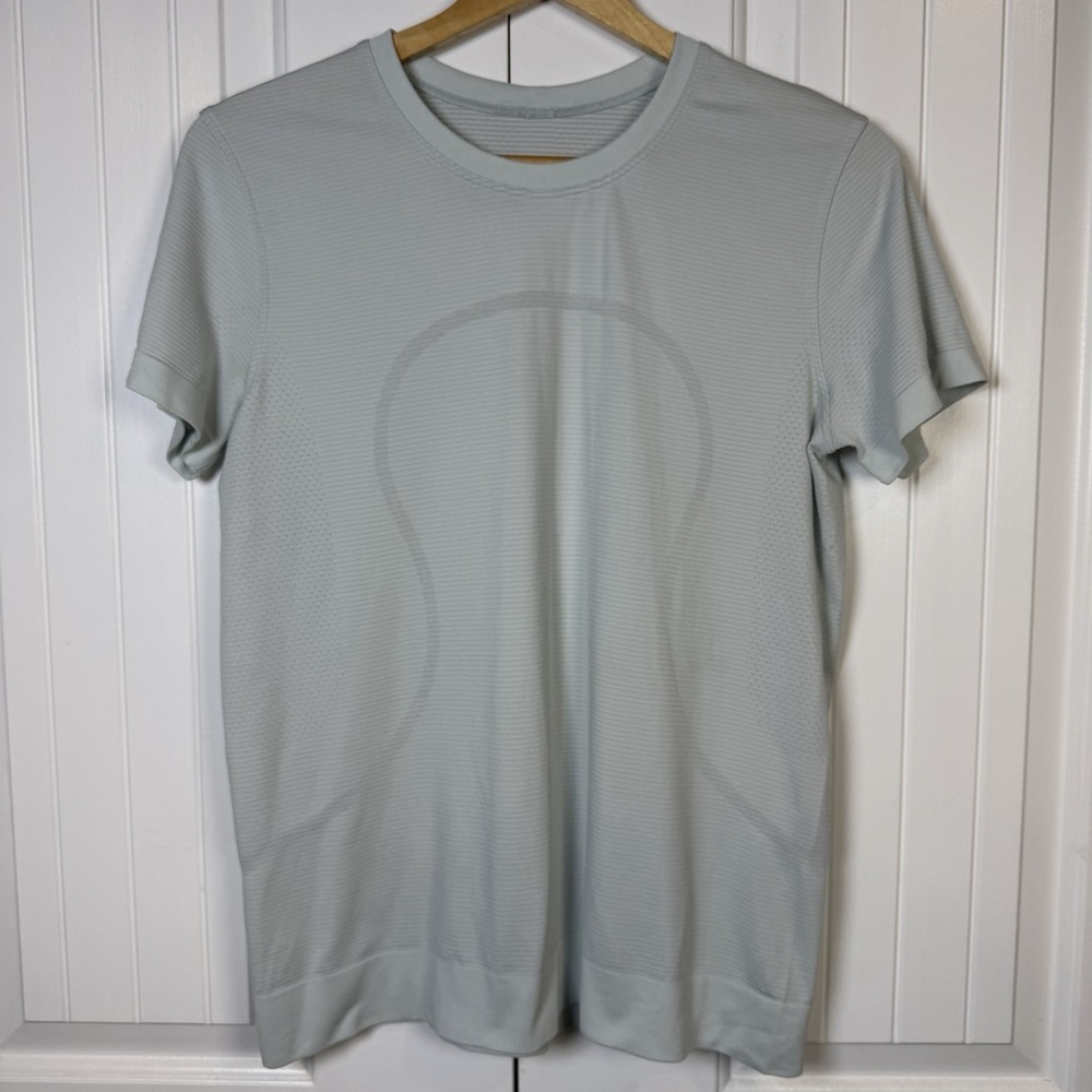 LULULEMON Logo Tee Metal Vent Tech T-Shirt Wide Waistband Pale Green Size M